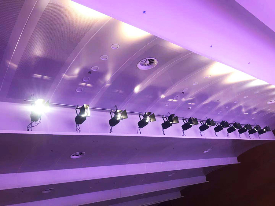 菲涅尔聚光灯在舞台灯光中的作用有哪些
